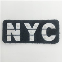 Эмблема нашив. на тканевой основе 7*3  NYC белый фон черный