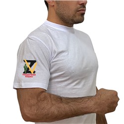 Белая футболка с термотрансфером «Z V» на рукаве, (тр. 55)