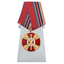Медаль Росгвардии "За боевое содружество" на подставке, – награда в коллекцию №1742