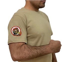 Песочная футболка с термотрансфером "Где отвага, там сила" на рукаве, (тр. №82)