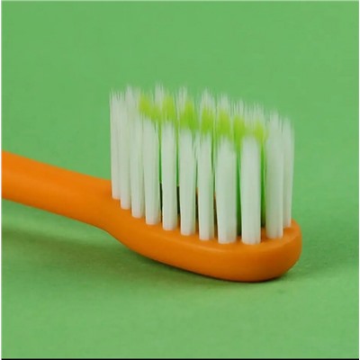 Зубная щетка детская " Морковка"