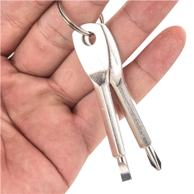 EDC-комплект отверток-брелок для ключей (серебристый), - В комплект входят две отвертки - плоская и крестообразная. Отвертки соединены кольцом для ключей и отлично подходят не только в качестве инструмента, который будет всегда под рукой, но и брелка для ключей №8*