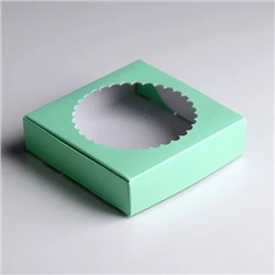 Коробка для пряников (печенья, зефира) зеленая с окном, 115х115х30