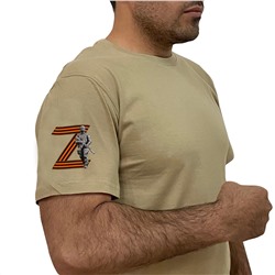 Песочная мужская футболка с литерой Z, - Георгиевская лента и боец (тр. №35)