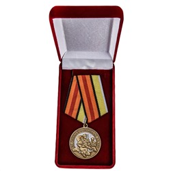Латунная медаль "За службу в Войсках связи", - в подарочном красном футляре №2315
