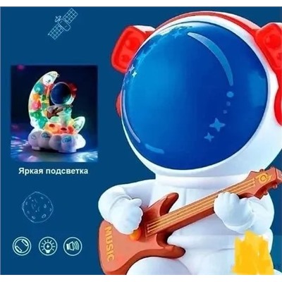 Музыкальная игрушка космонавт на луне для малыша с подсветкой 34793