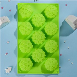 Форма силиконовая для выпечки Доляна «Снежинка», 30×17,5 см, 11 ячеек, цвет салатовый