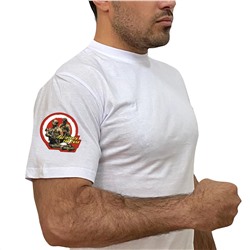 Белая футболка с термотрансфером "Где отвага, там сила" на рукаве, (тр. №82)