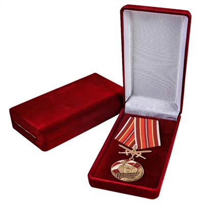 Медаль "За службу в 34 ОБрОН" с мечами в бархатном футляре, №2707