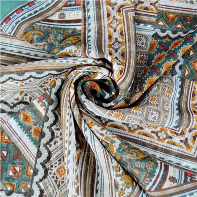 Тонкий шарф "Изысканный орнамент"
