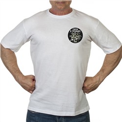 Белая футболка «Сила в правде» – у кого правда, тот и сильнее. Согласен? Забирай и носи!