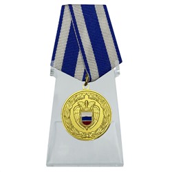 Медаль "За боевое содружество" ФСО РФ на подставке, - для коллекционеров и истинных ценителей наград ФСО №105(169)