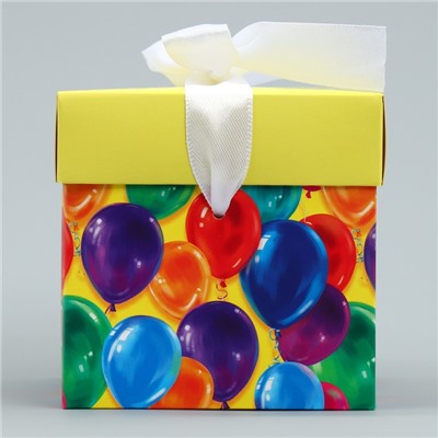Коробка складная «С днем рождения», 10 × 10 × 10 см