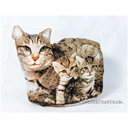 Мурка с котятами- подушка-игрушка гобеленовая