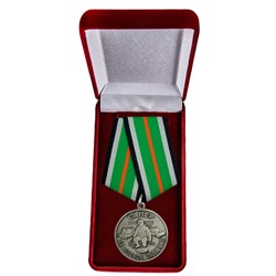 Наградная медаль "За боевое отличие" Сапер, - в бархатном футляре №77